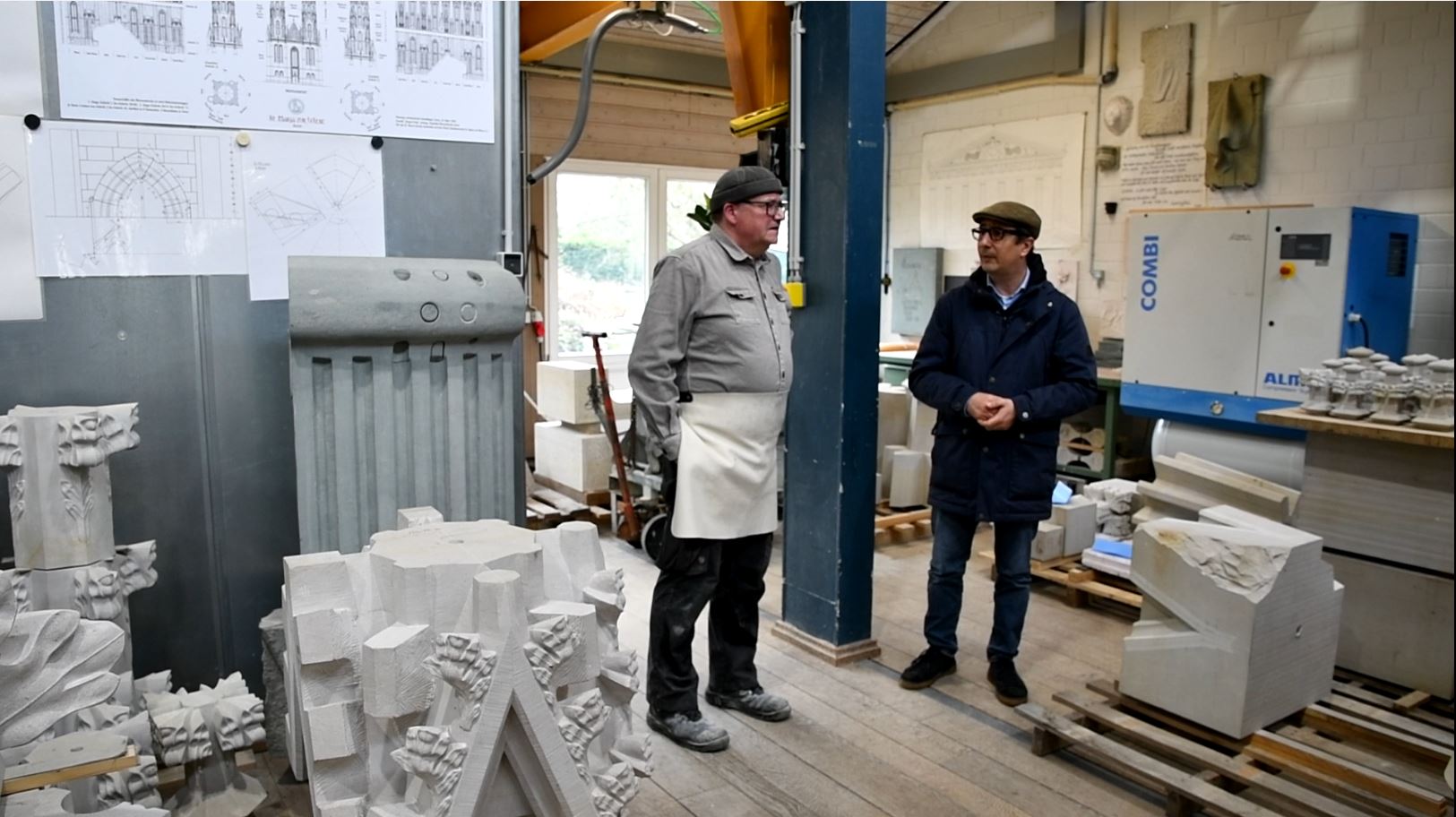 Gespräch in der Werkstatt