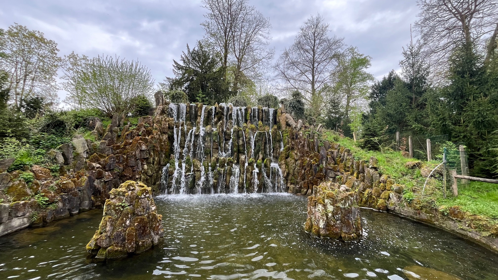Die große Kaskade im Palaisgarten Detmold
