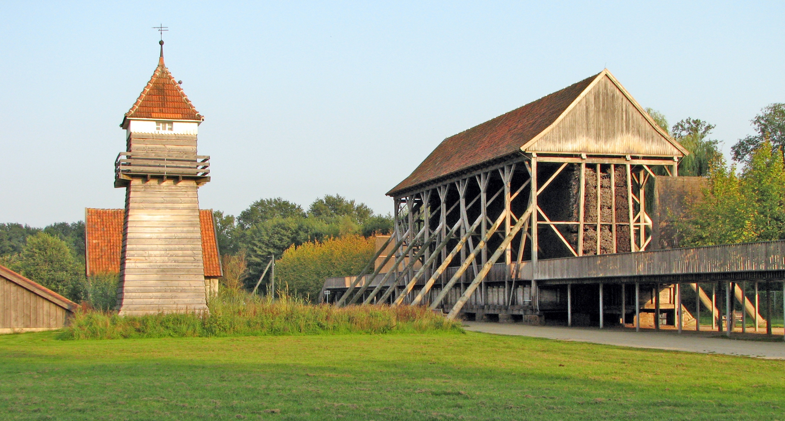 Gradierwerk der Saline Gottesgabe in Rheine Gradierwerk der Saline Gottesgabe in Rheine