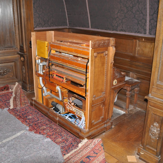 Geöffneter Spieltisch (vergrößerte Bildansicht wird geöffnet)