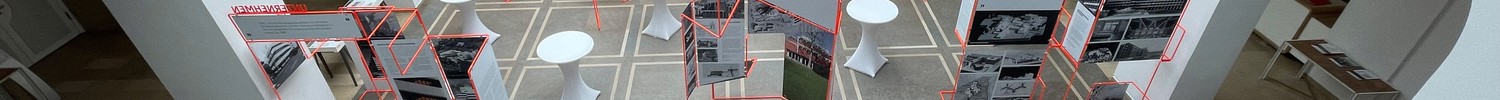 Ausstellung im Lichthof des Landeshauses