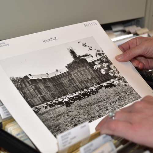 Fotoabzug des Schloss Münster im Bildarchiv