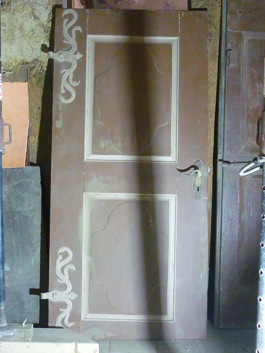 Tür (vergrößerte Bildansicht wird geöffnet)