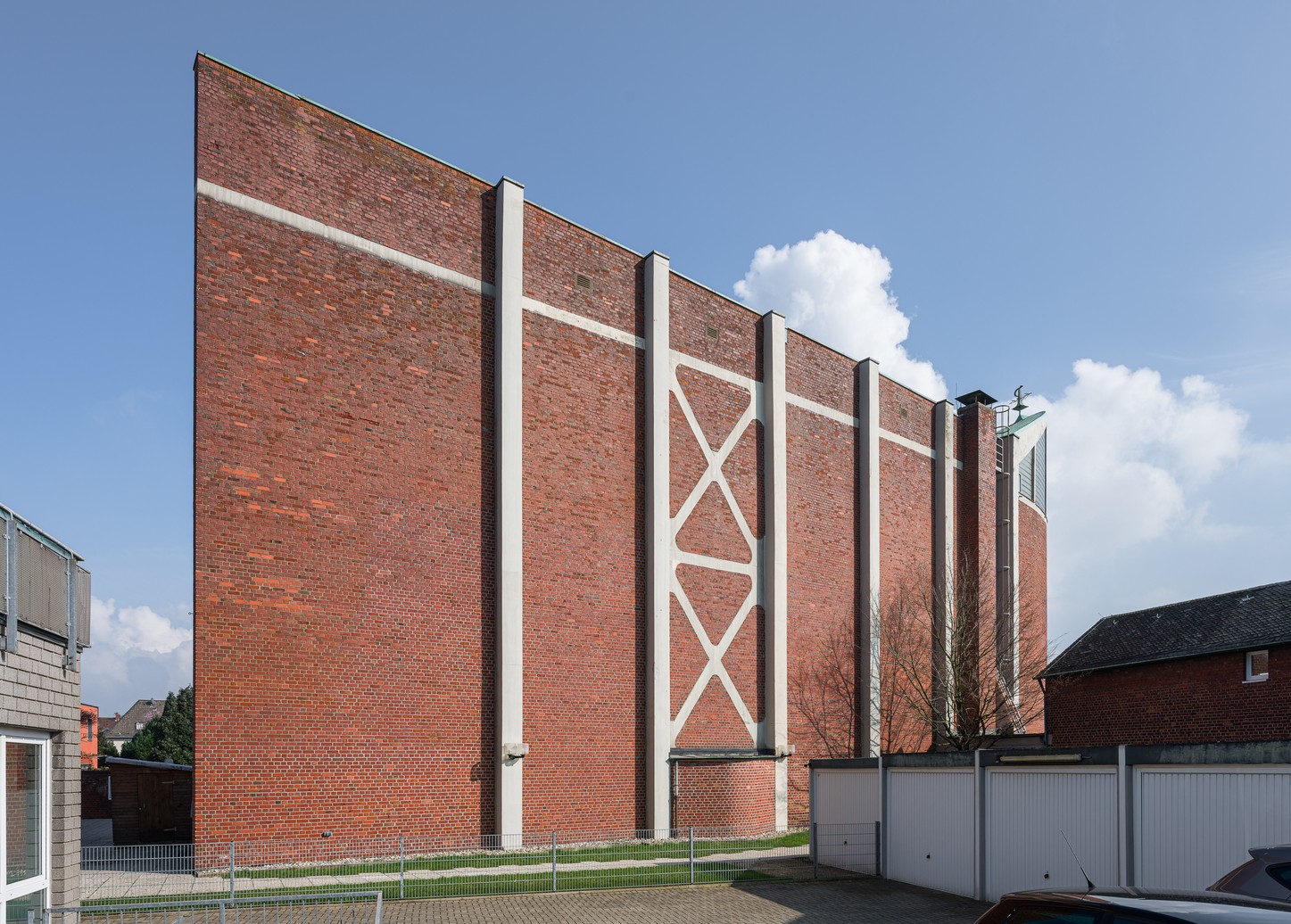 LWL | Kulturkirche Heilig Kreuz Bottrop - LWL-Denkmalpflege ...