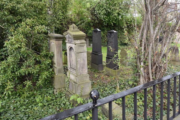 Jüdischen Friedhof mit Grabsteinen.