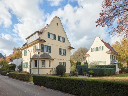 Denkmäler Wilsingweg 6 und Lübkestraße 8 im Jahr 2025. Baujahr: 1913/1914, Architekt: Heinrich Metzendorf