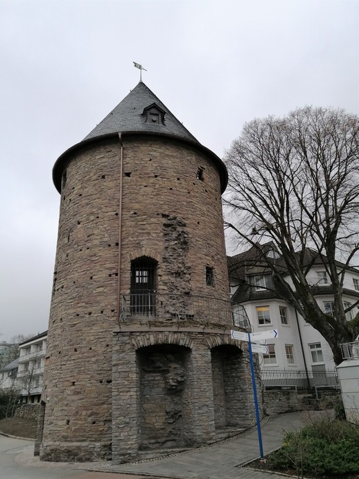 Der Bieketurm nach der Sanierung (vergrößerte Bildansicht wird geöffnet)