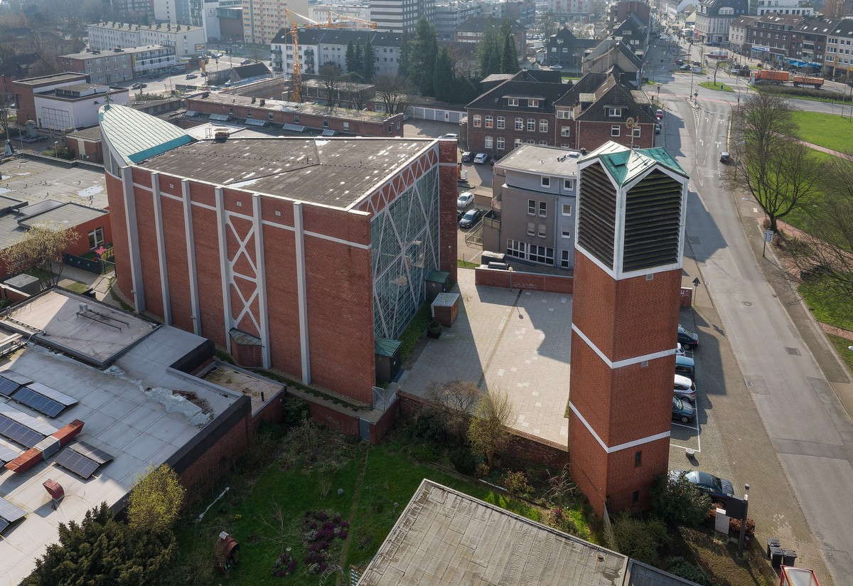 Luftbild der Kirche