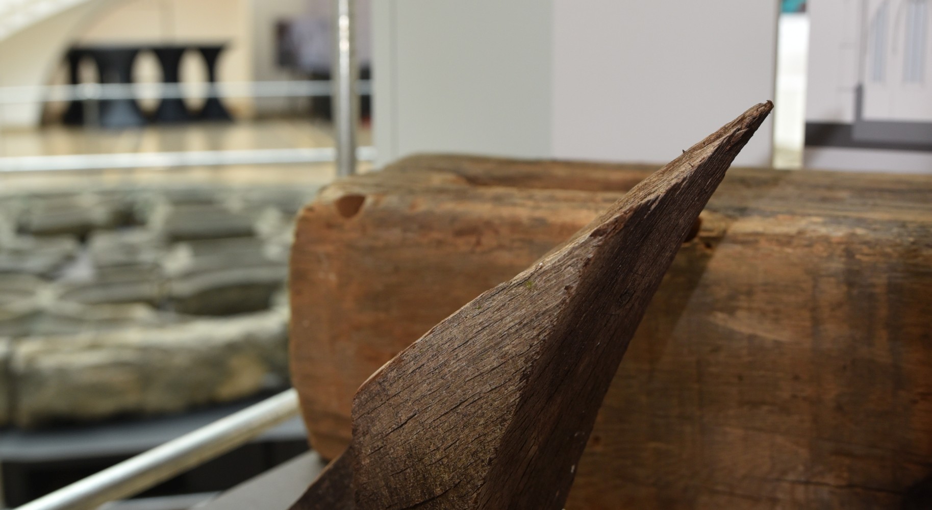 Fragment eines spätmittelalterlichen Kopfbands