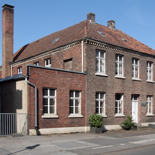 Orgelbauwerkstatt mit Wohnhaus, Garagen und Garten in Dorsten