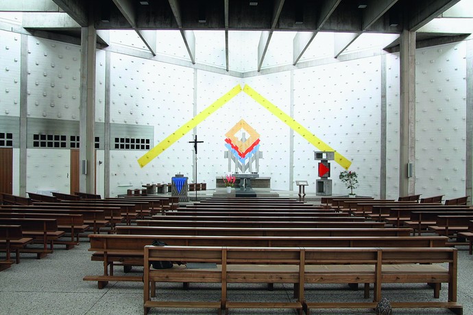 Farbige Ausstattung in der Heilig Geist-Kirche in Lemgo