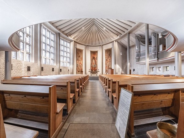 Lukaskirche in Hagen, Blick in den Innenraum