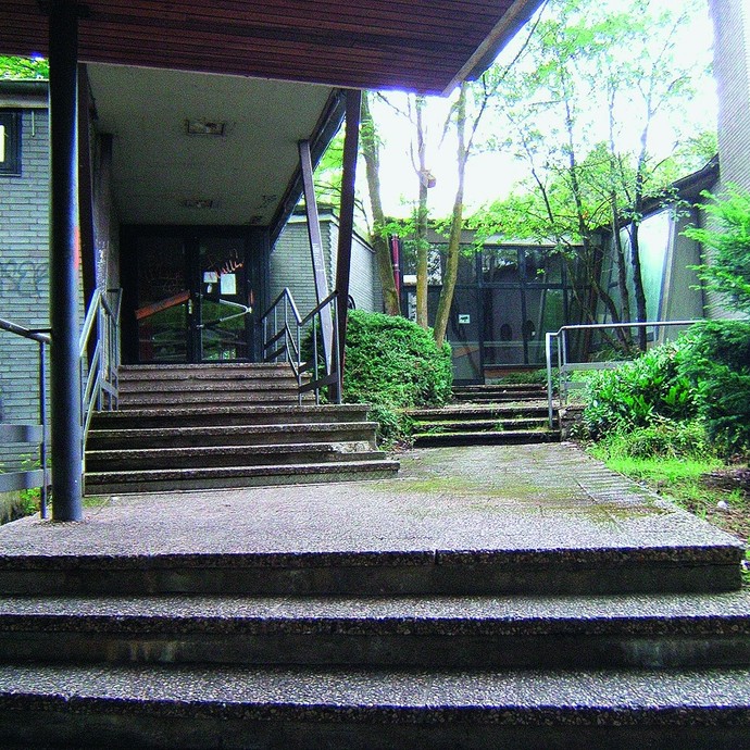 Scharoun-Schule Marl, vor der Sanierung (vergrößerte Bildansicht wird geöffnet)