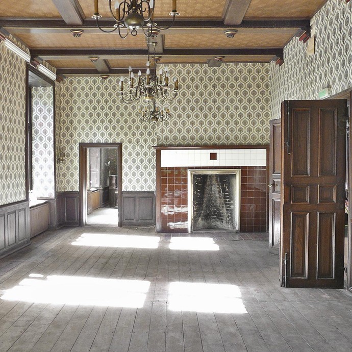 Saal im Alten Herrenhaus nach der Ausräumung. (vergrößerte Bildansicht wird geöffnet)