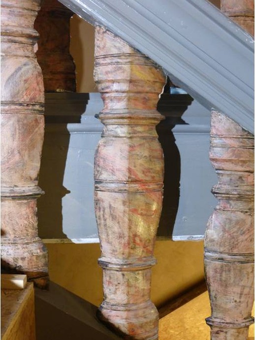 Detailaufnahme eines Balusters am Geländer (vergrößerte Bildansicht wird geöffnet)
