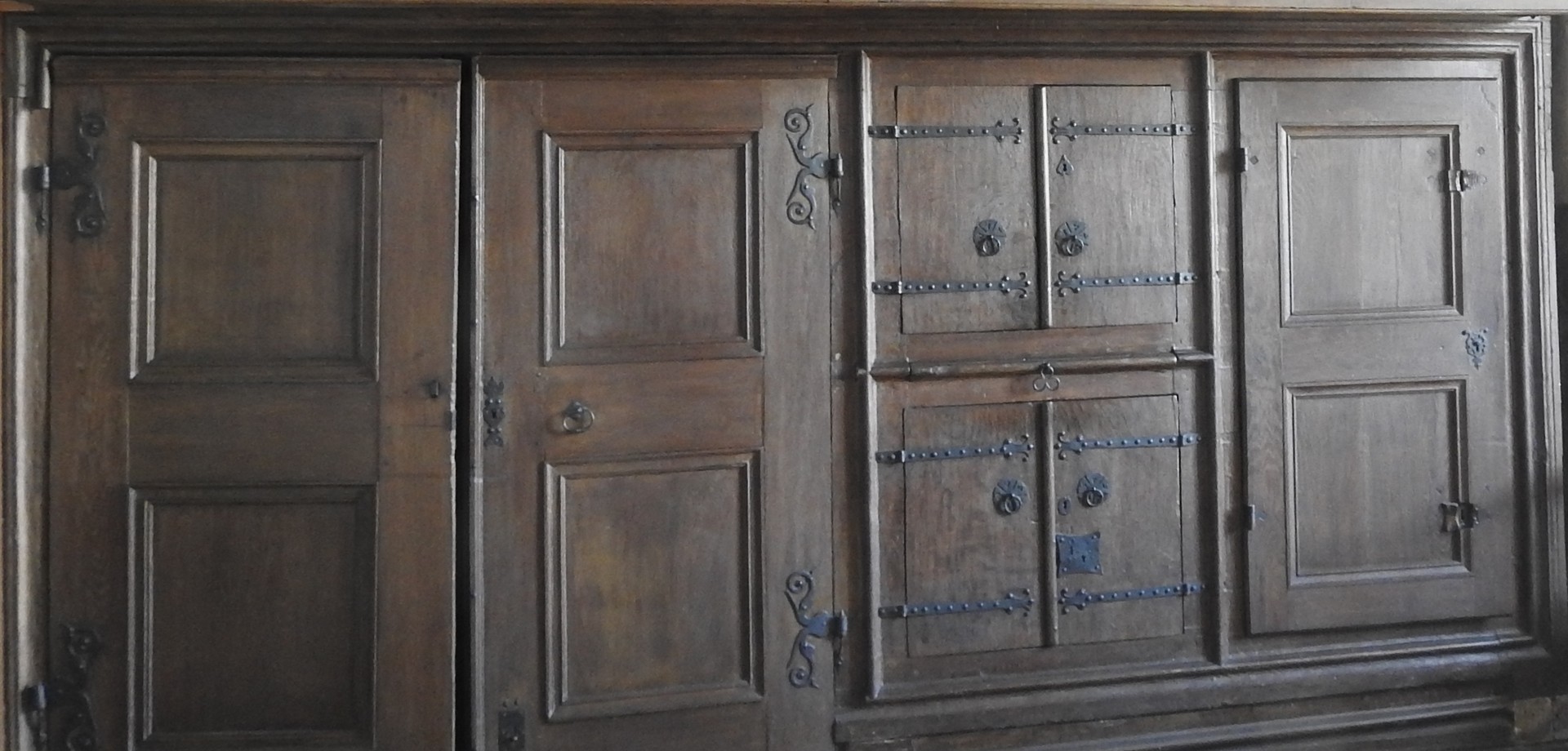 Detail des Sakristeischranks