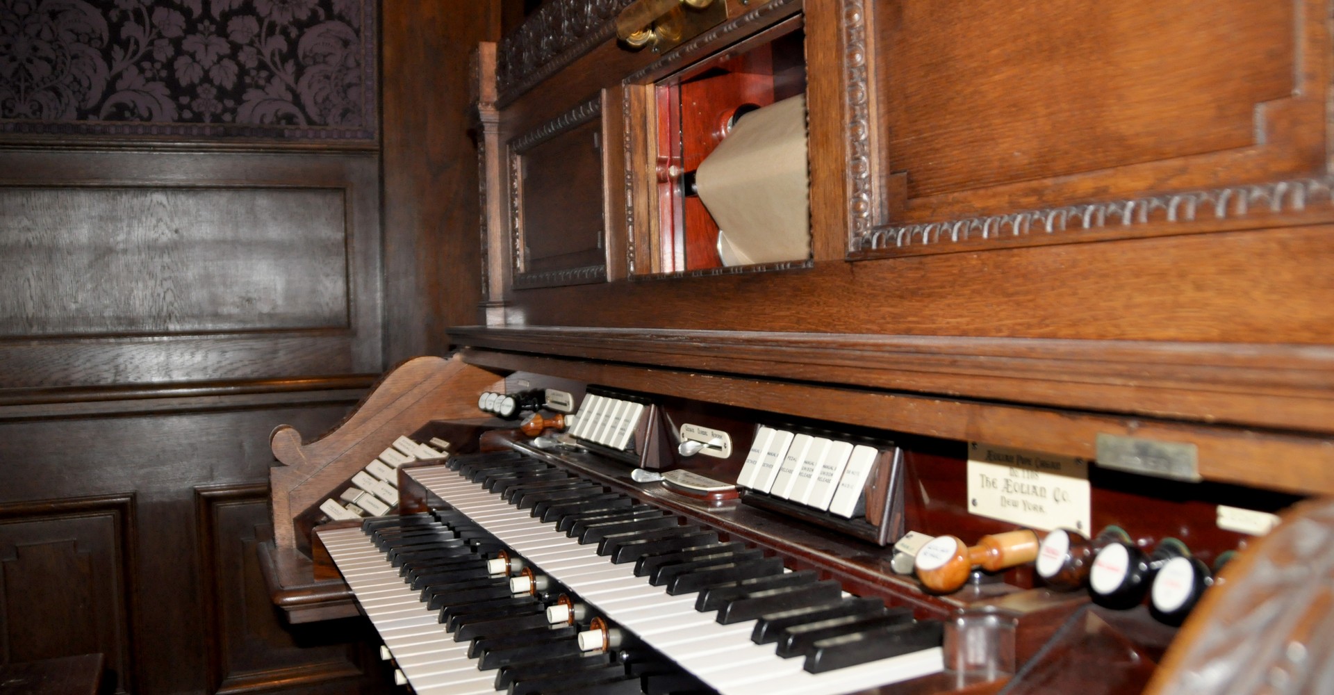 Orgel im Musikzimmer