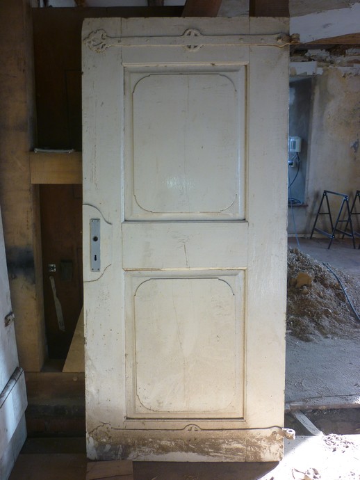 Tür (vergrößerte Bildansicht wird geöffnet)