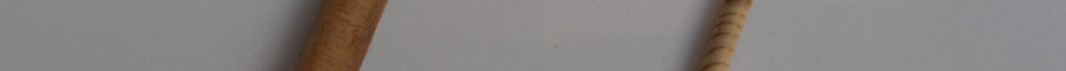 Dendroprobe, links Eiche, rechts Fichte