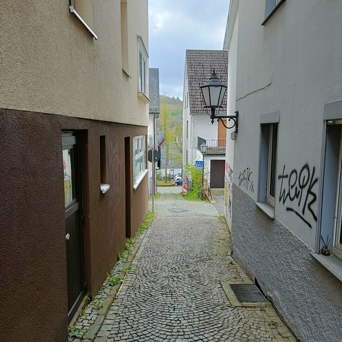 Gasse in Siegen (vergrößerte Bildansicht wird geöffnet)