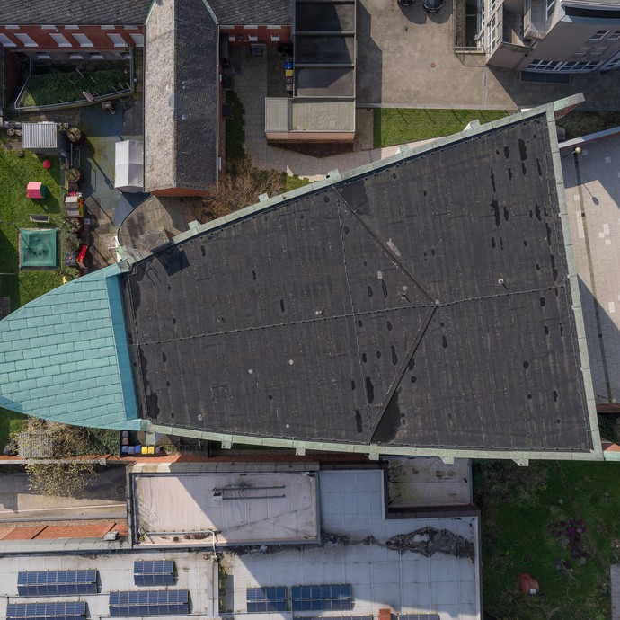 Luftbild der Kirche (vergrößerte Bildansicht wird geöffnet)