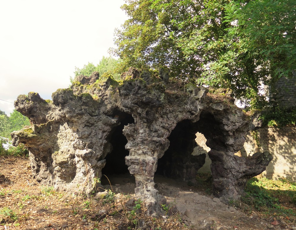 Gartengrotte der Villa Lohmann
